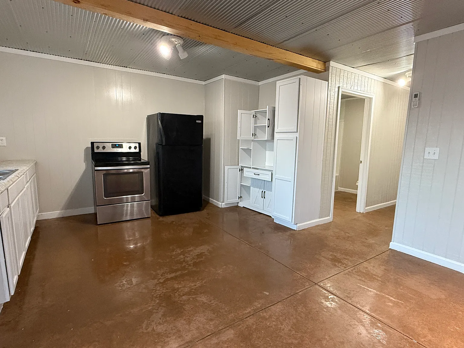 2 bed, 900 sqft, $850 — Photo 2