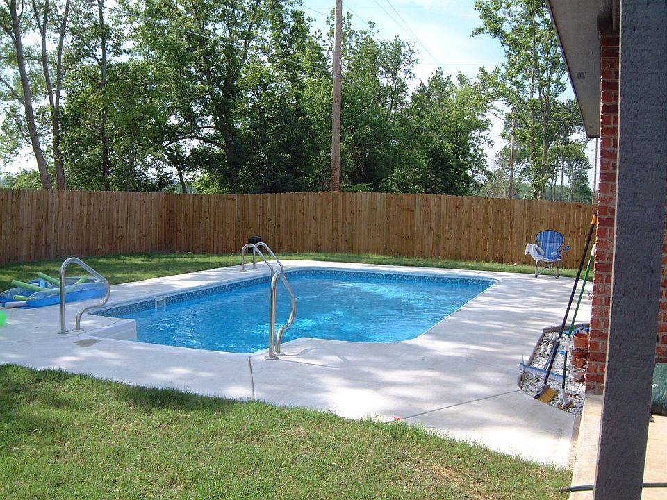 1st image of 4005 Rosewood Pl