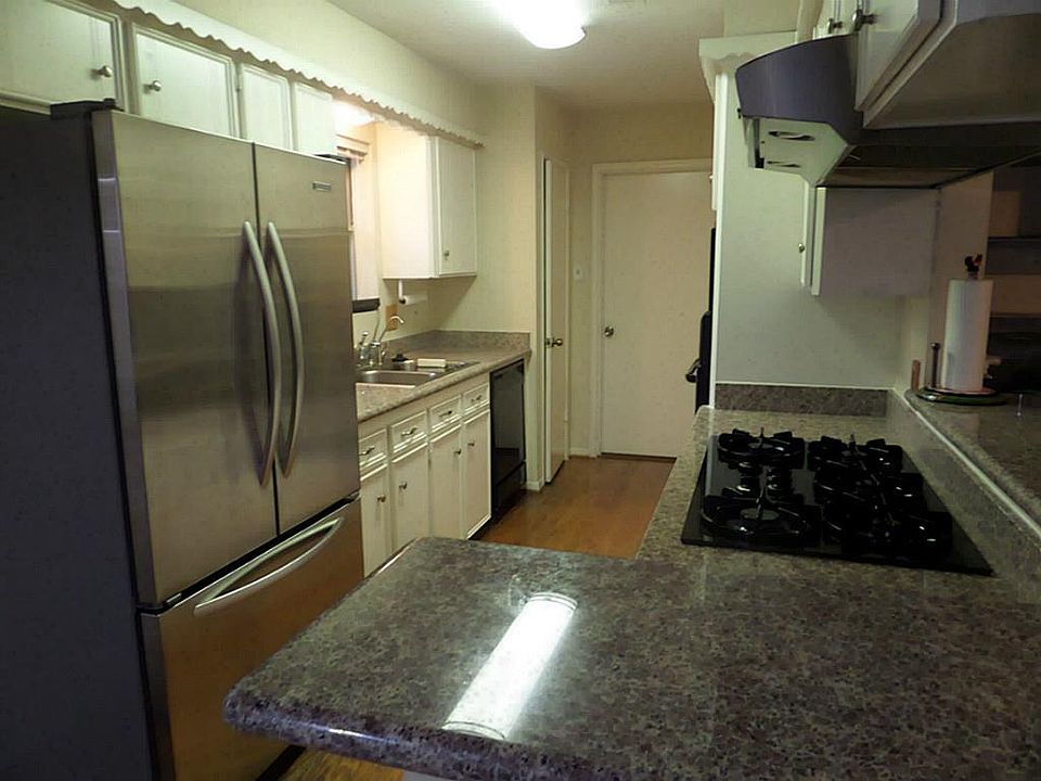 1st image of 10810 Silkwood Dr