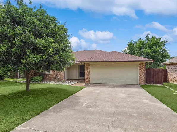 2813 Cripple Creek Trl, Grapevine, TX 76051
