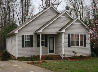 1823 Atterbury Ln, Durham, NC 27712