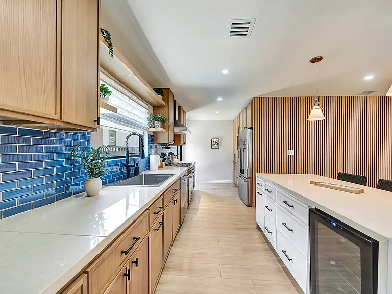 4244 Brunswick Ave — Photo 18