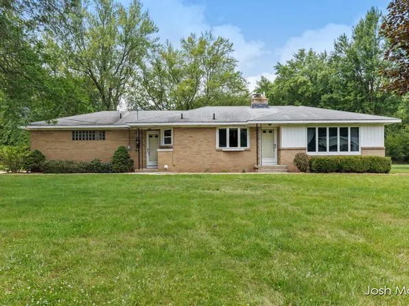 1865 Pheasant Ave NW, Grand Rapids, MI 49534