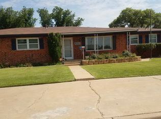 1002 E Ripley St, Brownfield, TX 79316