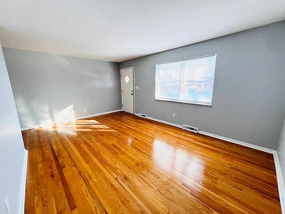 3rd image of 3414 Lumberwill Ct