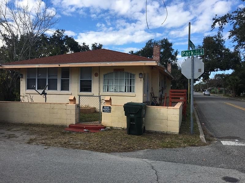 1st image of 702 Park Dr #2