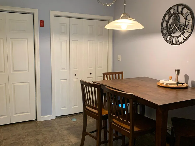 501 Springbrook Cir — Photo 5