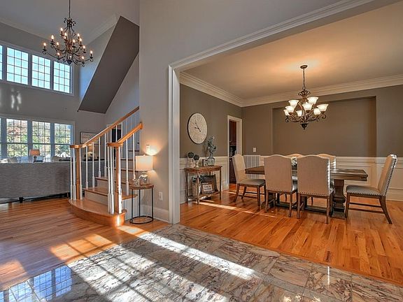 4th image of 1025 Willows Trace Dr