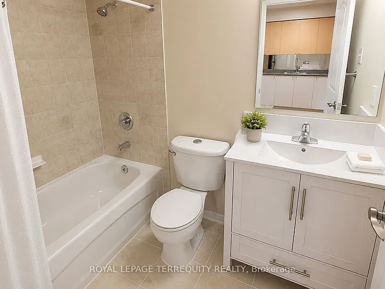 4975 Southampton Dr #139 — Photo 8