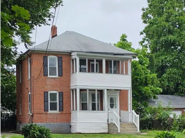 34 Mapleton Street, Hartford, CT 06114