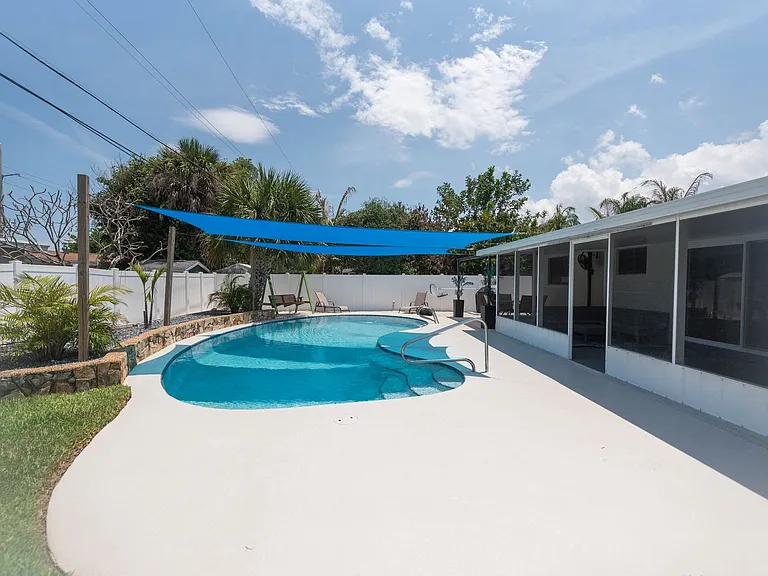 347 S Lakeside Dr — Photo 35