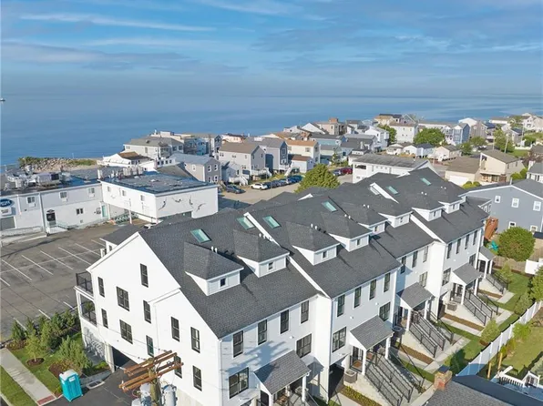 55 Washington Parkway #8, Stratford, CT 06615