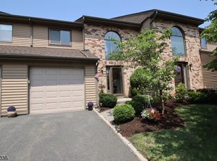 5 Castle Ridge Dr, East Hanover, NJ 07936