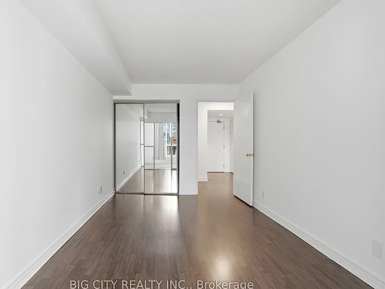 92 King St E #803 — Photo 10