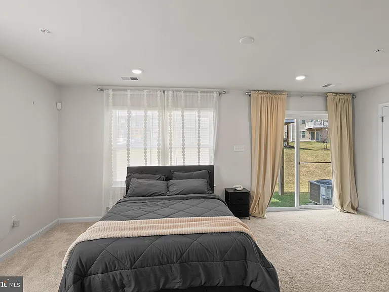 9715 Summerton Dr — Photo 51