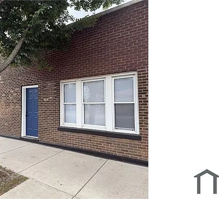 3 bed, 900 sqft, $2,350 — Photo 2