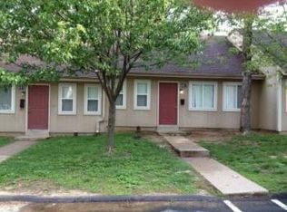 895 Dawnview Ct, Florissant, MO