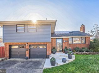 123 Hedgerow Dr, Cherry Hill, NJ 08002