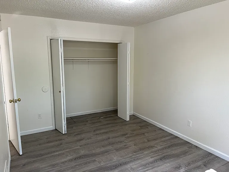 1424 Centennial Dr — Photo 15