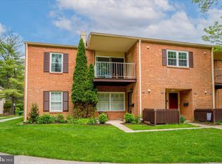 498 Old Forge Xing, Devon, PA 19333