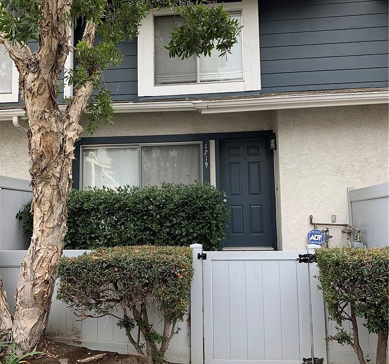 1st image of 1719 Caffrey Ln