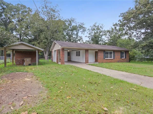 3001 Charmingdale Dr E, Mobile, AL 36618