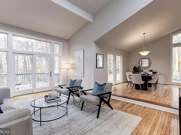 4th image of 8613 Carlynn Dr