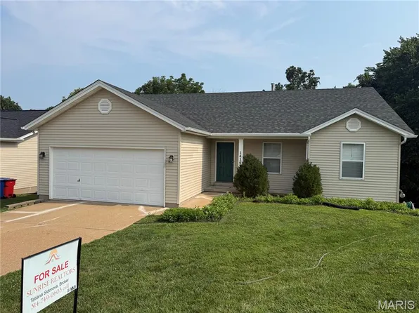 1416 Apple Ridge Ct, Arnold, MO 63010