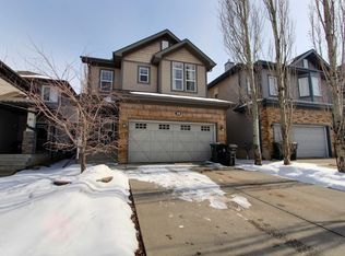 38 Vernon St, Spruce Grove, AB T7X 0B6