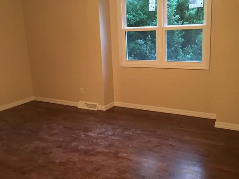 2148 White Oak Dr — Photo 8