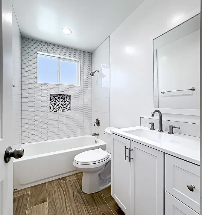 450 S Manhattan Pl #7