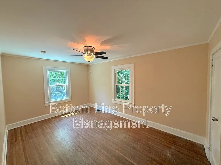 607 Gaston Ave — Photo 14