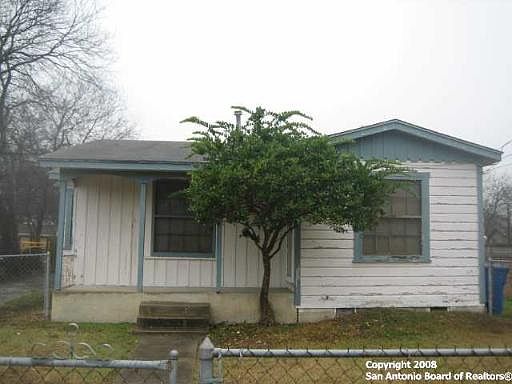 1st image of 419 ENDICOTT ST