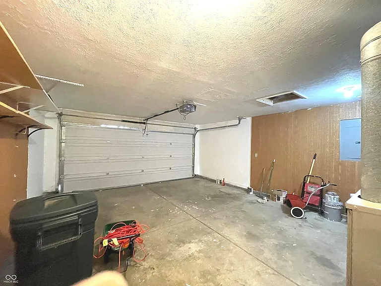 2636 Mae Cir — Photo 22