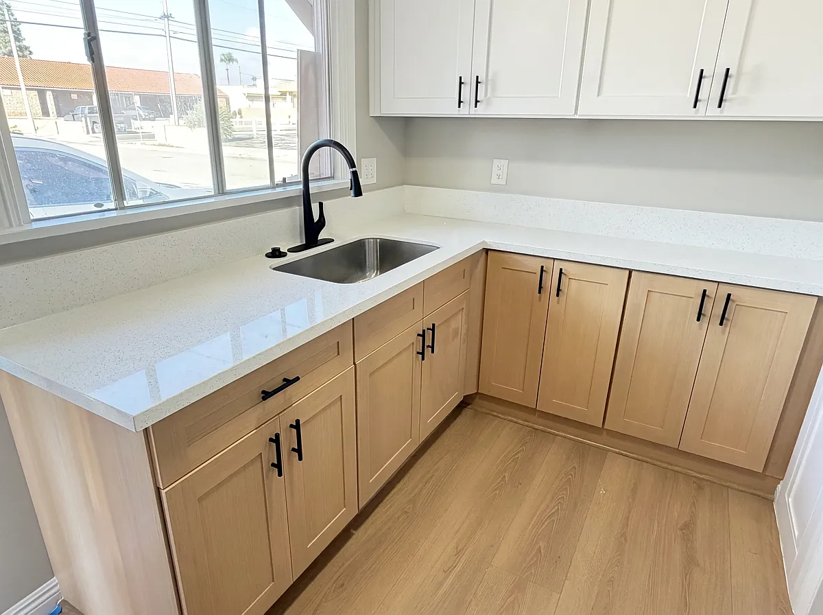 137 South 3rd Avenue - 1 — Photo 2