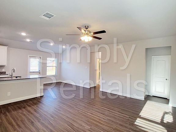 4th image of 1417 Brindle Dr