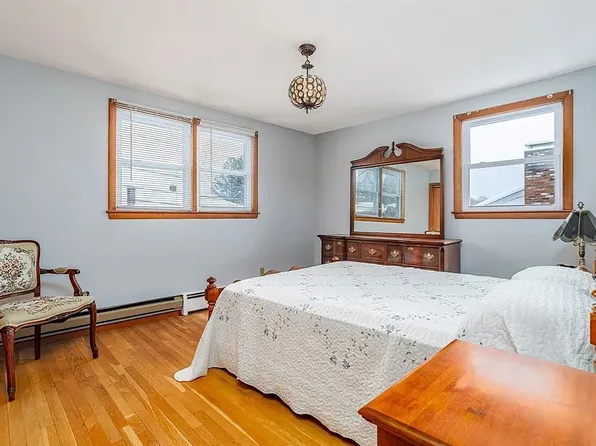 (undisclosed Address), Worcester, MA 01604