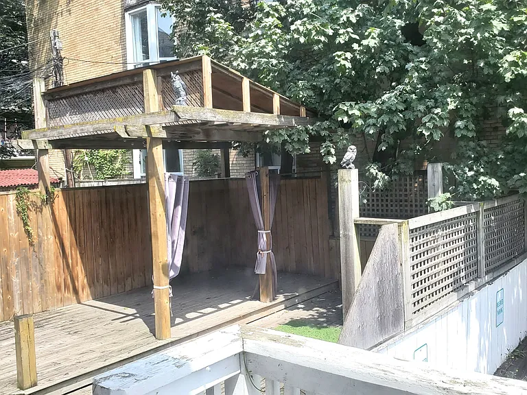 1 Maynard Ave #1 — Photo 15