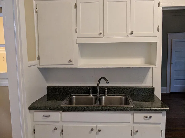 1400 N Duke St — Photo 11