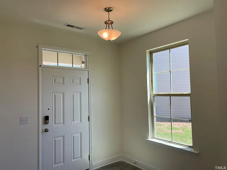 1601 Paperbush Ct — Photo 2