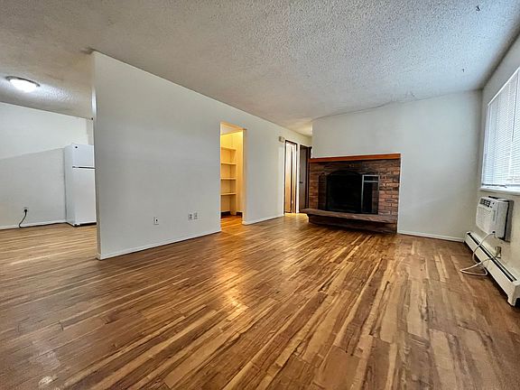 4th image of 133 Dartmouth Trl APT 5