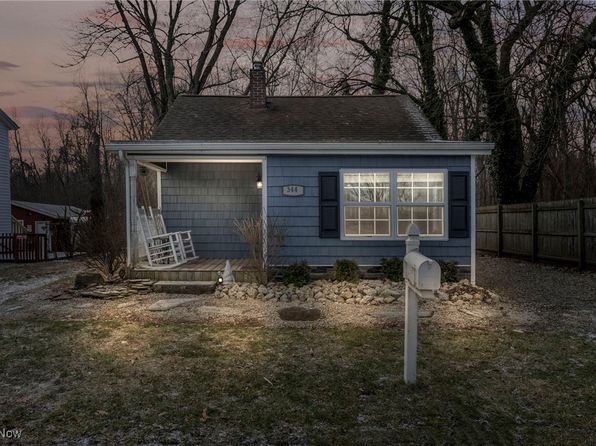 344 Canova Dr, Akron, OH 44319