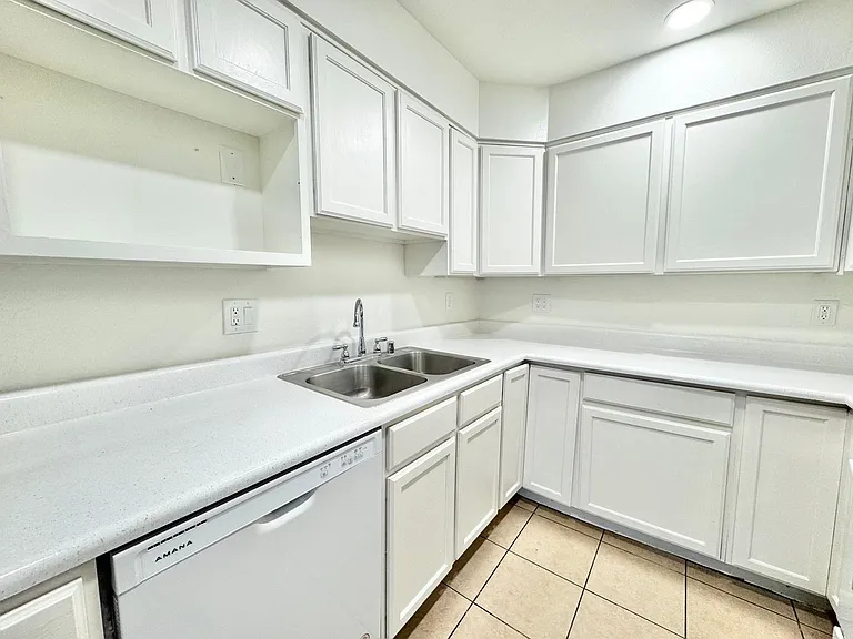 Joann Street Apartments — Photo 20