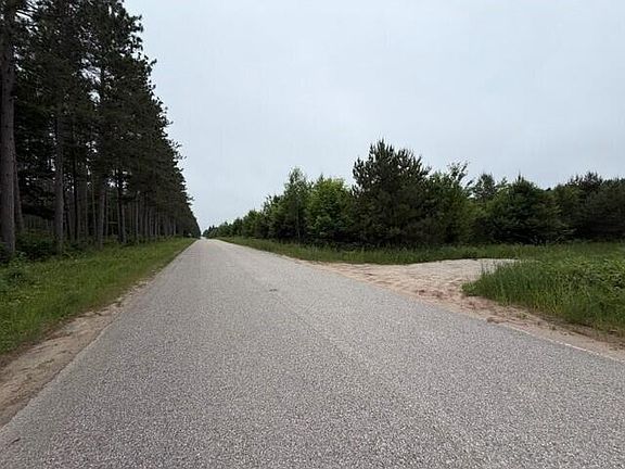 4th image of 17268 W Pendills Lake Rd