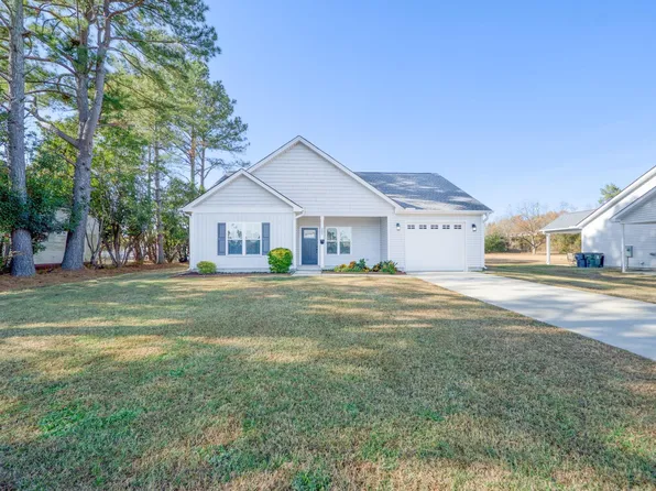 202 N 6th St, Erwin, NC 28339