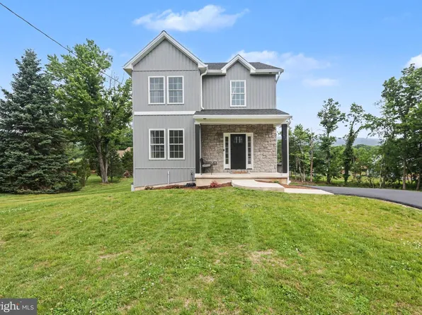 12 Oak Ln, Mechanicsburg, PA 17050