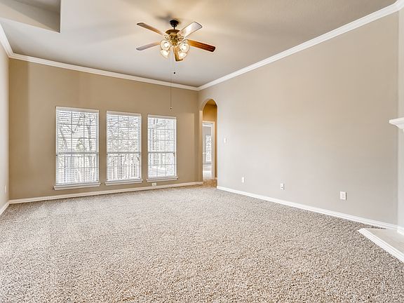3rd image of 426 Hageman Ln