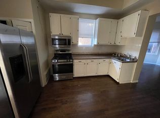 1411 W Erie St APT 2M, Chicago, IL 60642