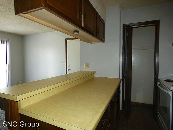 5th image of 905 W 11th St N APT 203