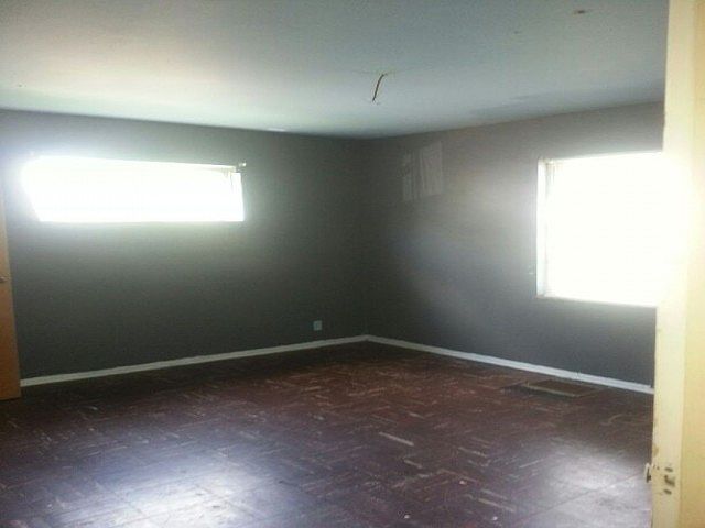 2nd image of 1904 E Carver Dr
